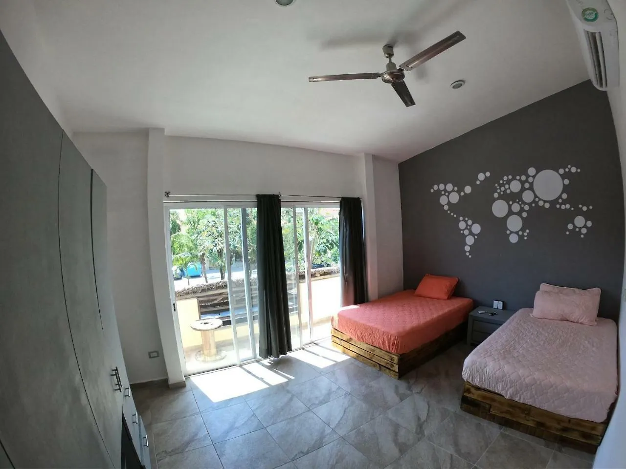 Bed & Breakfast Villa Oasis Puerto Aventuras