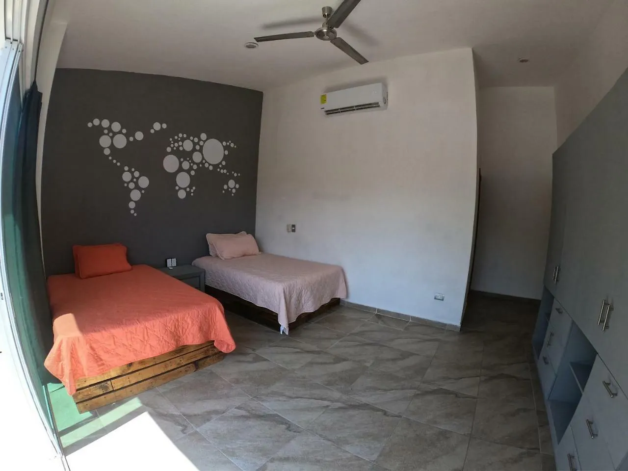 Bed & Breakfast Villa Oasis Puerto Aventuras